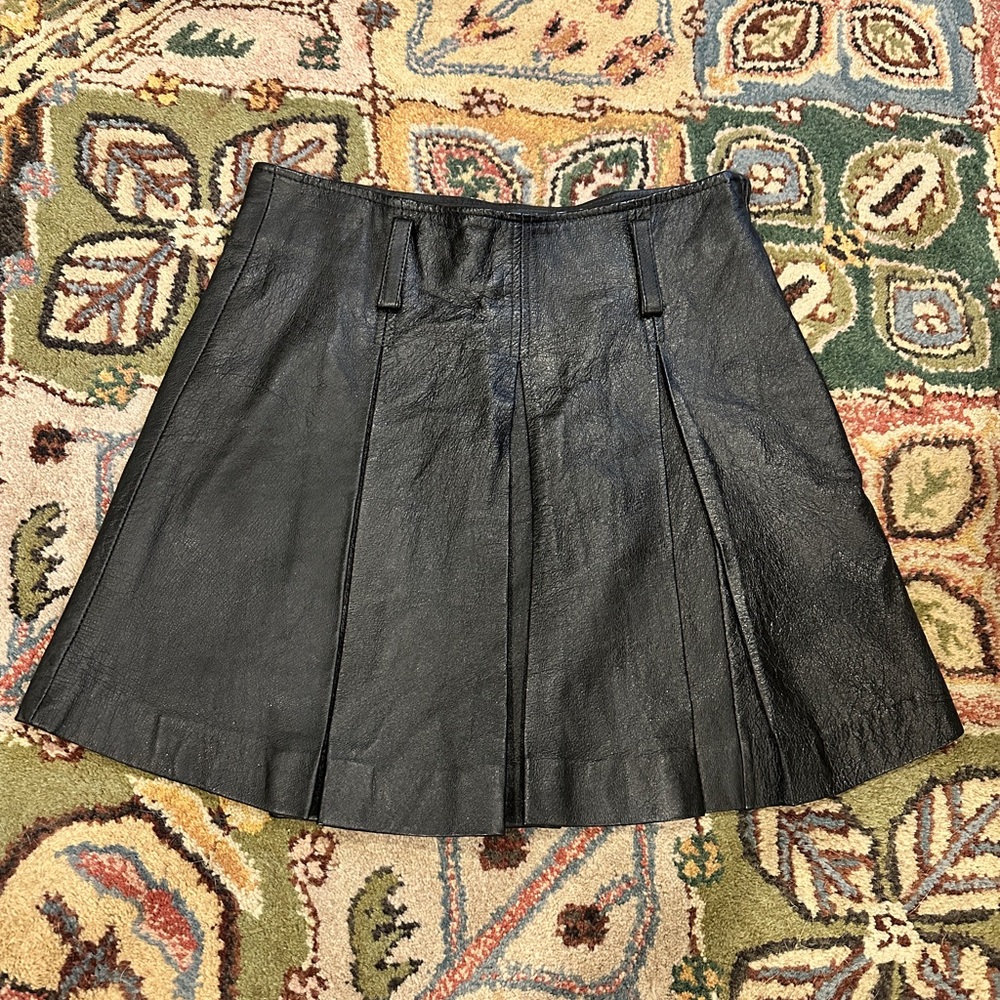 🖤 vintage genuine leather skirt 🖤